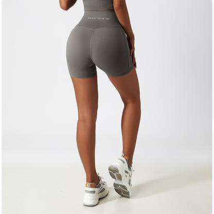 Seamless Yoga Shorts With Pockets