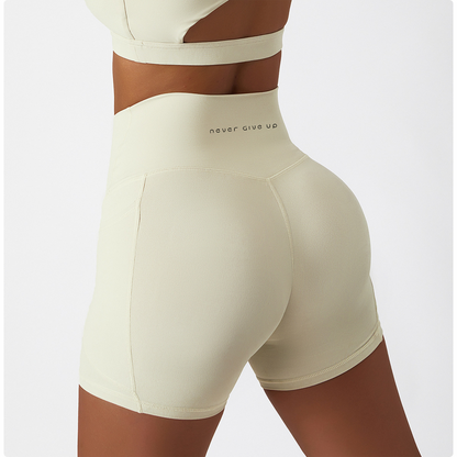 Seamless Yoga Shorts With Pockets